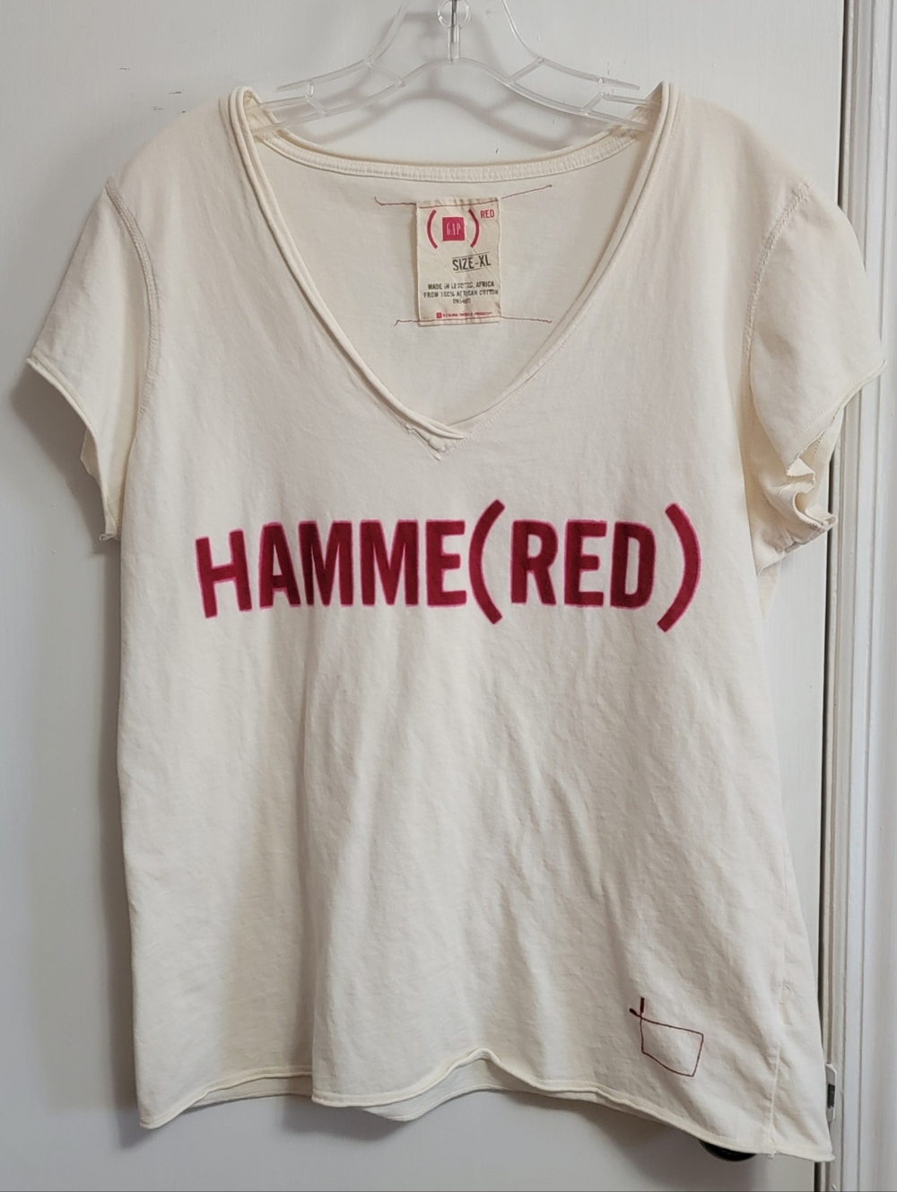 GAP Project (RED) short-sleeved ivory T-shirt